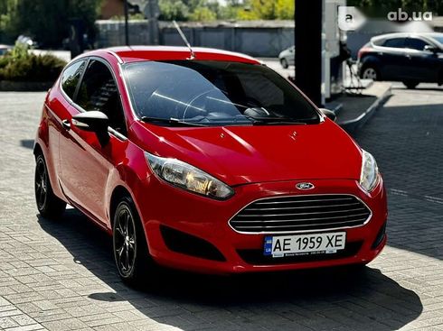 Ford Fiesta 2013 - фото 3