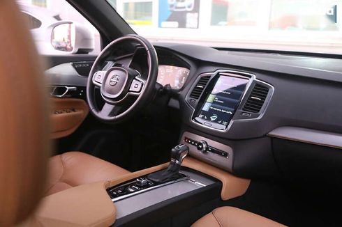 Volvo XC90 2016 - фото 15