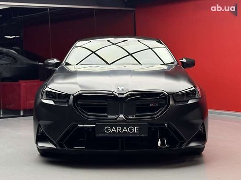 BMW M5 2025 - фото 2