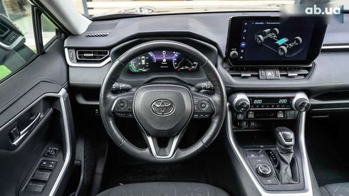 Toyota RAV4 2024 - фото 9