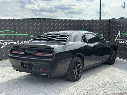 Dodge Challenger 2021 - фото 2
