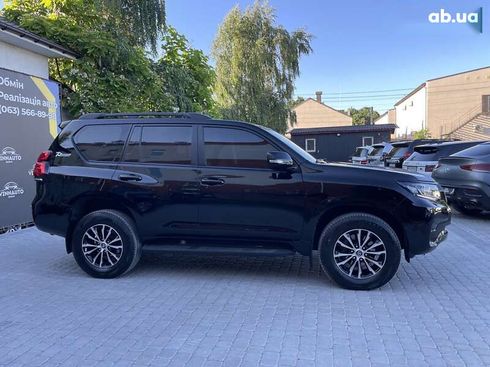 Toyota Land Cruiser Prado 2018 - фото 10