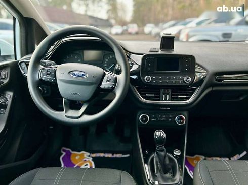 Ford Fiesta 2018 - фото 21