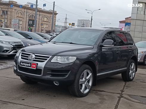 Volkswagen Touareg 2007 серый - фото 3