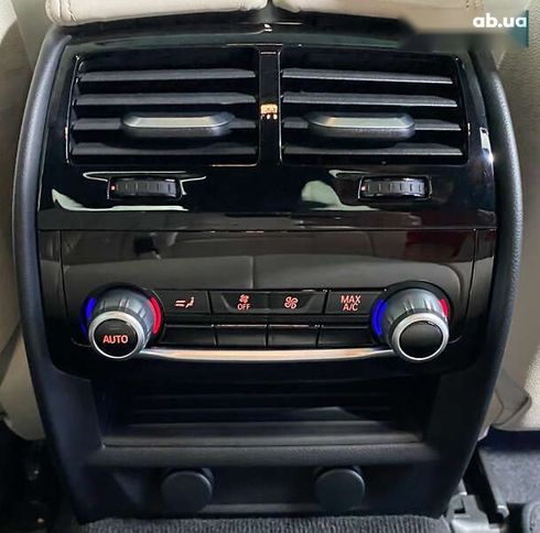 BMW 5 серия 2017 - фото 28