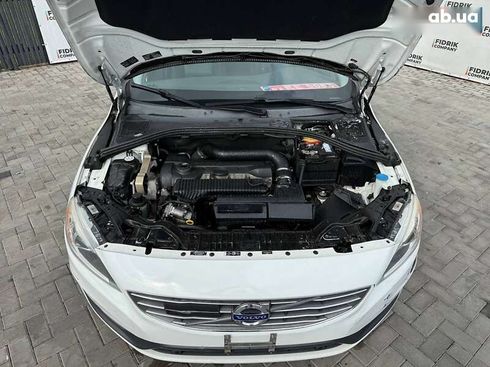 Volvo S60 2015 - фото 3