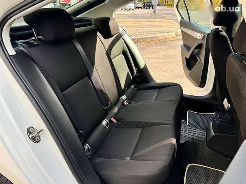Skoda Octavia 2019 - фото 20