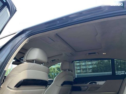 BMW 7 серия 2017 - фото 27