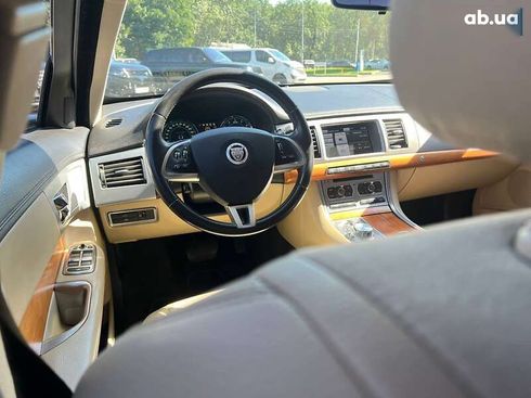Jaguar XF 2012 - фото 23