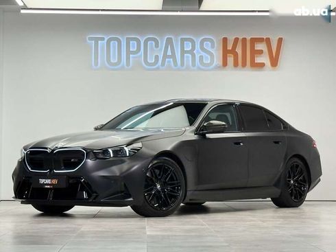 BMW M5 2024 - фото 19