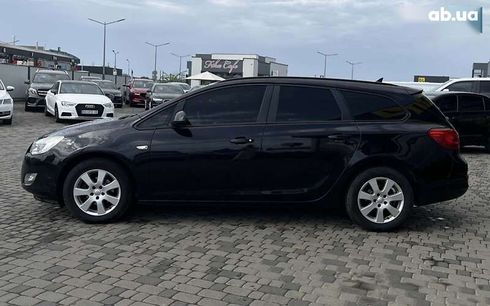 Opel Astra 2011 - фото 4