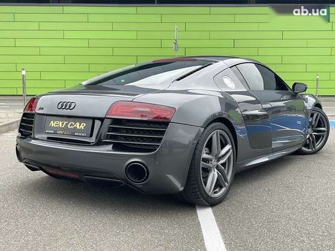 Audi R8 2013 - фото 9