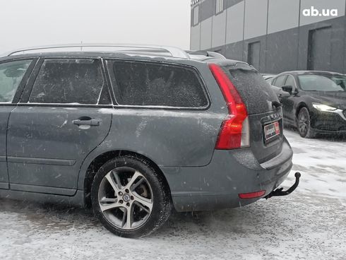 Volvo V50 2012 серый - фото 6
