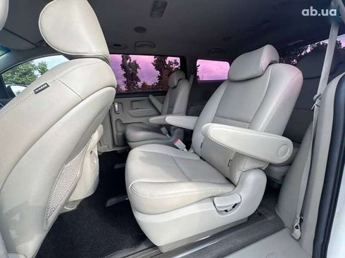 Kia Carnival 2019 - фото 22
