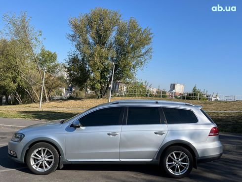 Volkswagen passat alltrack 2012 серый - фото 7