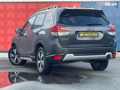 Subaru Forester 2020 - фото 3