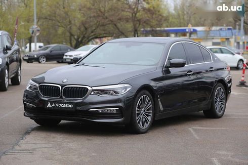BMW 5 серия 2018 - фото 3