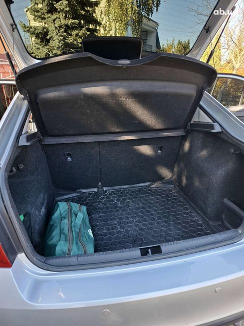 Skoda Rapid 2017 серый - фото 7