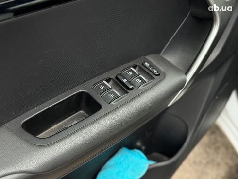 Chery Tiggo 3 2017 белый - фото 34