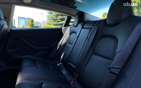 Tesla Model 3 2022 - фото 10