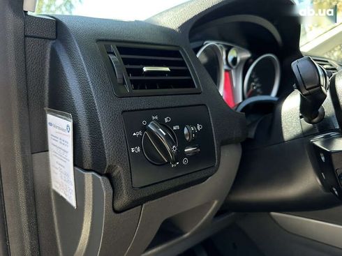 Ford C-Max 2008 - фото 30