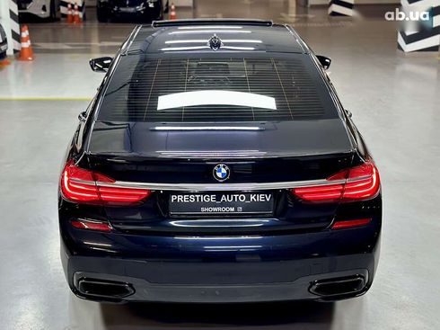 BMW 7 серия 2017 - фото 13
