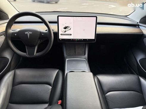 Tesla Model 3 2021 - фото 10