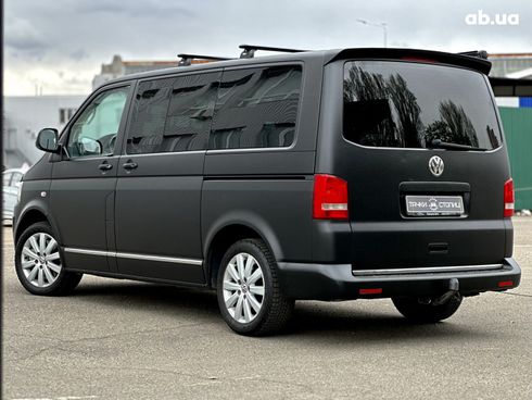 Volkswagen Multivan 2010 черный - фото 7