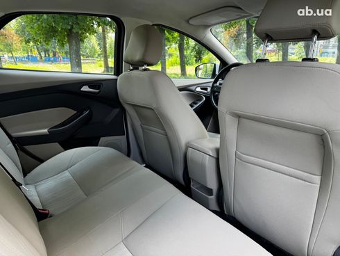 Ford Focus 2016 белый - фото 26