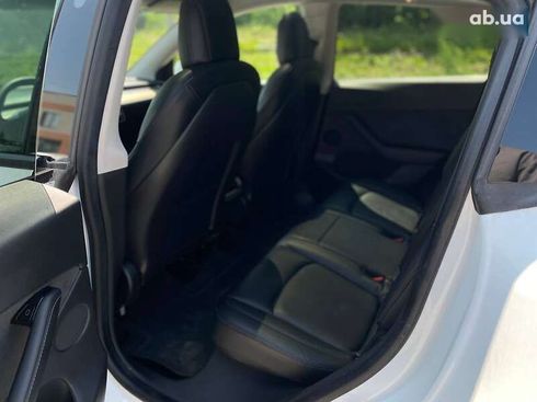 Tesla Model Y 2021 - фото 19