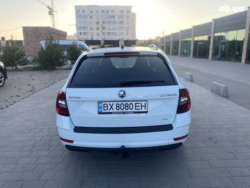 Skoda Octavia 2017 белый - фото 9