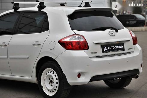 Toyota Auris 2011 - фото 6