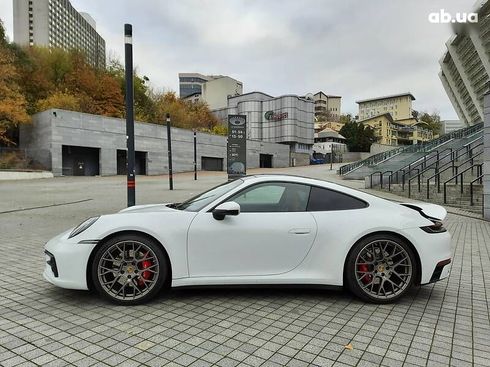 Porsche 911 2019 - фото 4