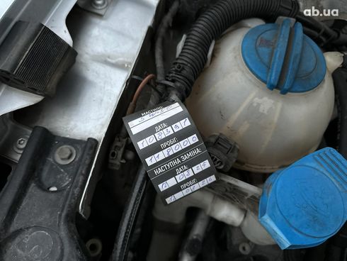 Volkswagen Passat 2016 серый - фото 27