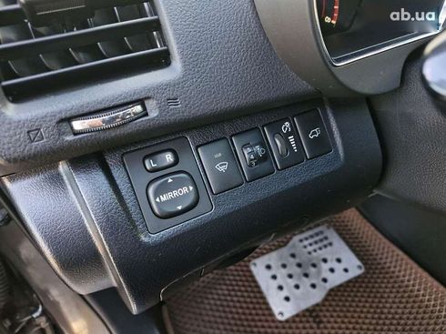 Toyota Highlander 2011 - фото 17