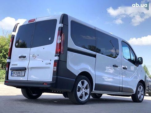 Opel Vivaro 2017 - фото 14