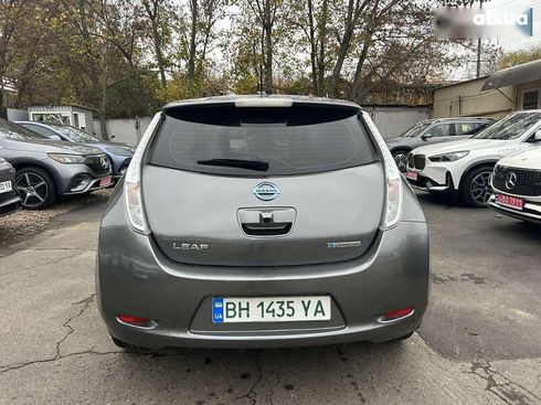 Nissan Leaf 2015 - фото 13