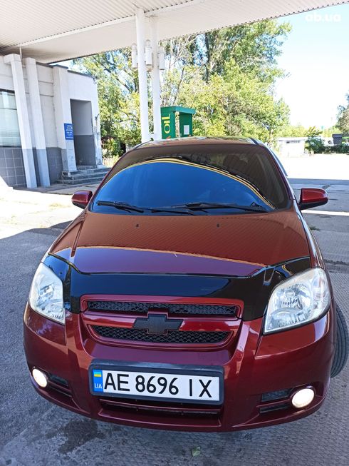 Chevrolet Aveo 2008 красный - фото 9