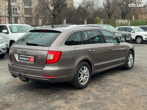 Skoda Superb 2010 фиолетовый - фото 11