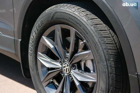 Volkswagen Tiguan 2021 - фото 8