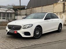 Купить седан Mercedes-Benz E-Класс бу Киевская область - купить на Автобазаре