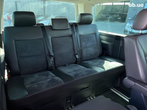 Volkswagen Multivan 2012 черный - фото 37