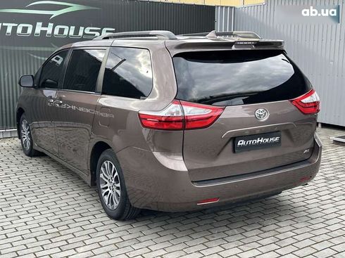 Toyota Sienna 2019 - фото 14