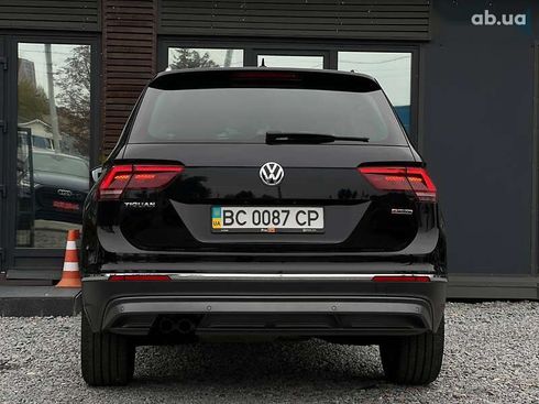 Volkswagen Tiguan 2018 - фото 17