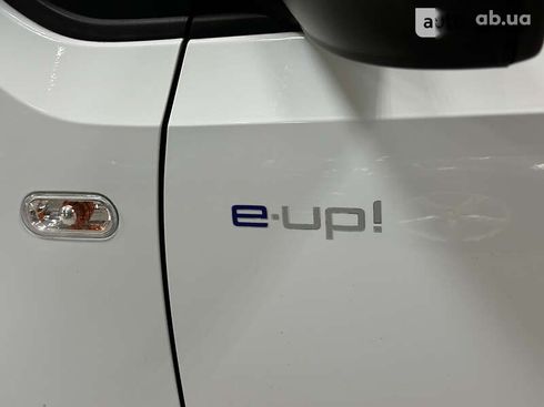 Volkswagen e-Up 2013 - фото 10