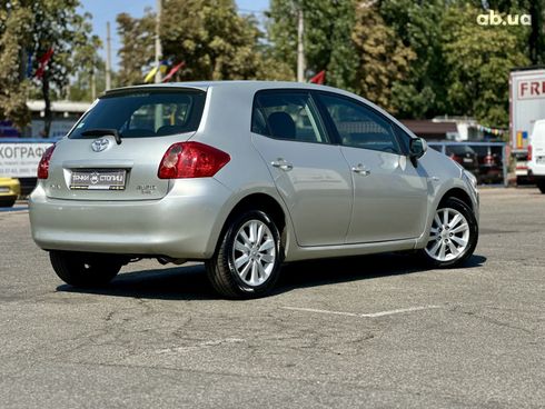 Toyota Auris 2007 серый - фото 7