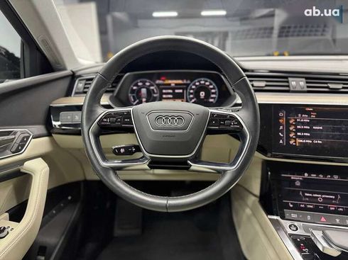 Audi E-Tron 2023 - фото 13