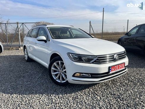 Volkswagen Passat 2017 - фото 12