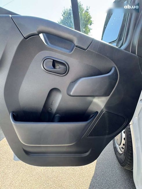 Renault Master 2021 - фото 15