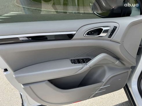 Porsche Cayenne 2013 - фото 25